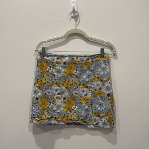 *NWOT UO Darren Notched Linen Mini Skirt size small